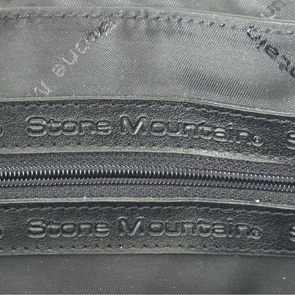 STONE MOUNTAIN Black Leather Shoulder Bag - Picture 14 of 14
